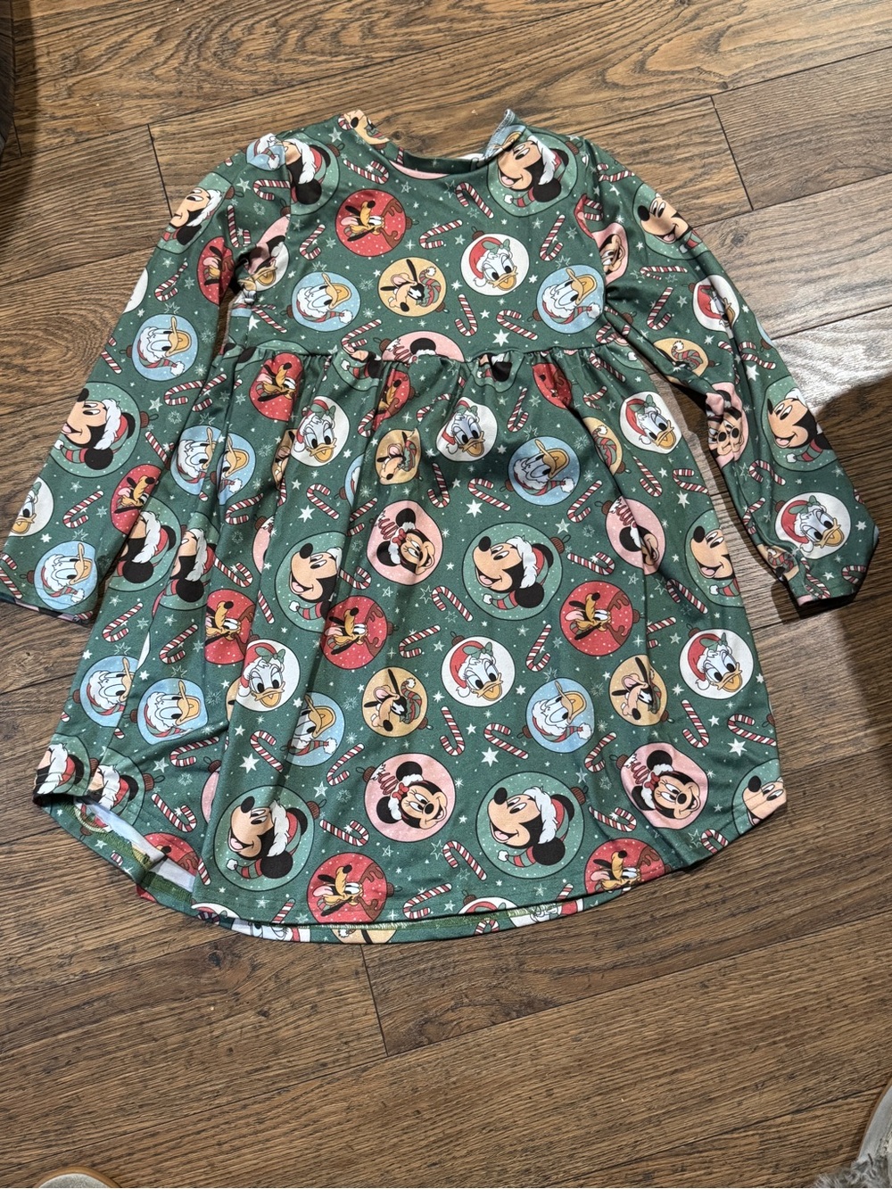 Girls' Green Holiday Character Print Long-Sleeve Dress